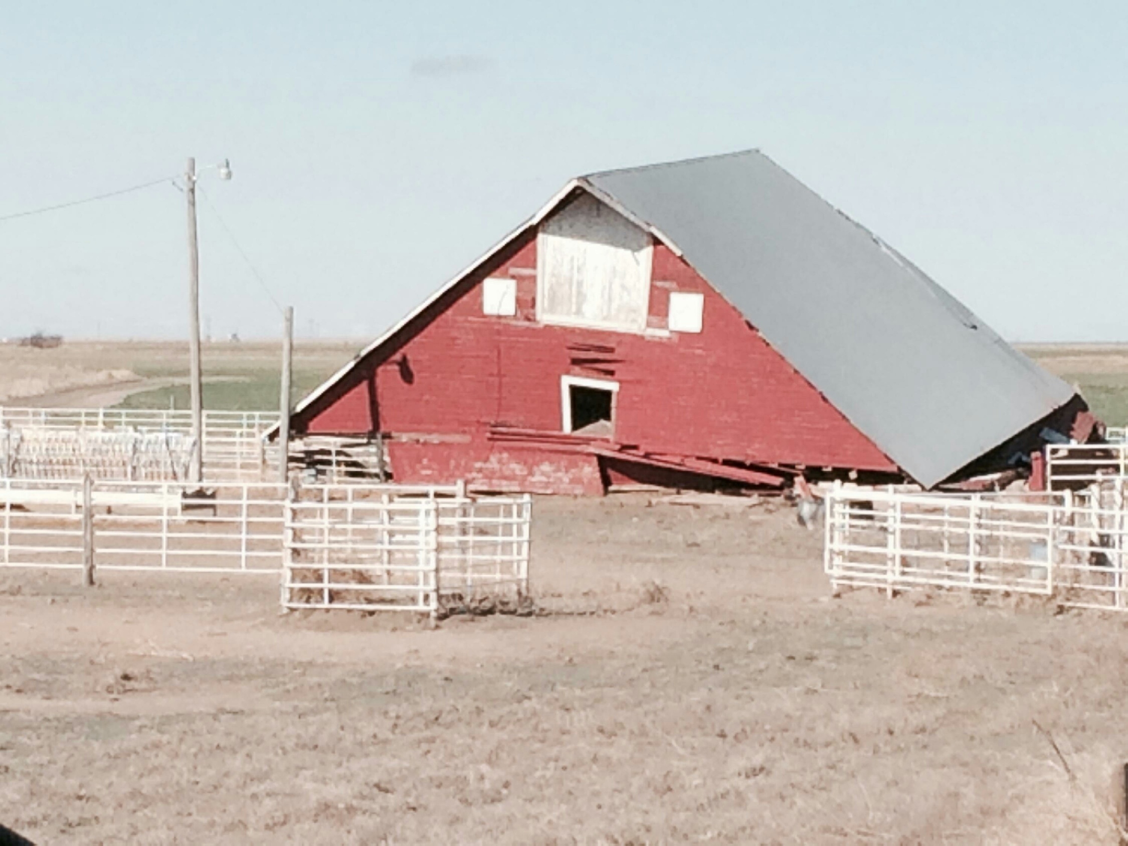 barn damaged scott city
