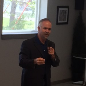 huelskamp pic in gc at wards