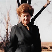 Iona-Davis-1522592903