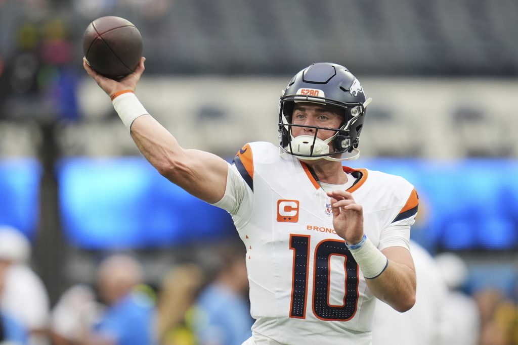 Broncos Chargers Football