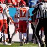 Titans knock Gardner Minshew out of game and end 11-game home skid, beating Chiefs 26-9